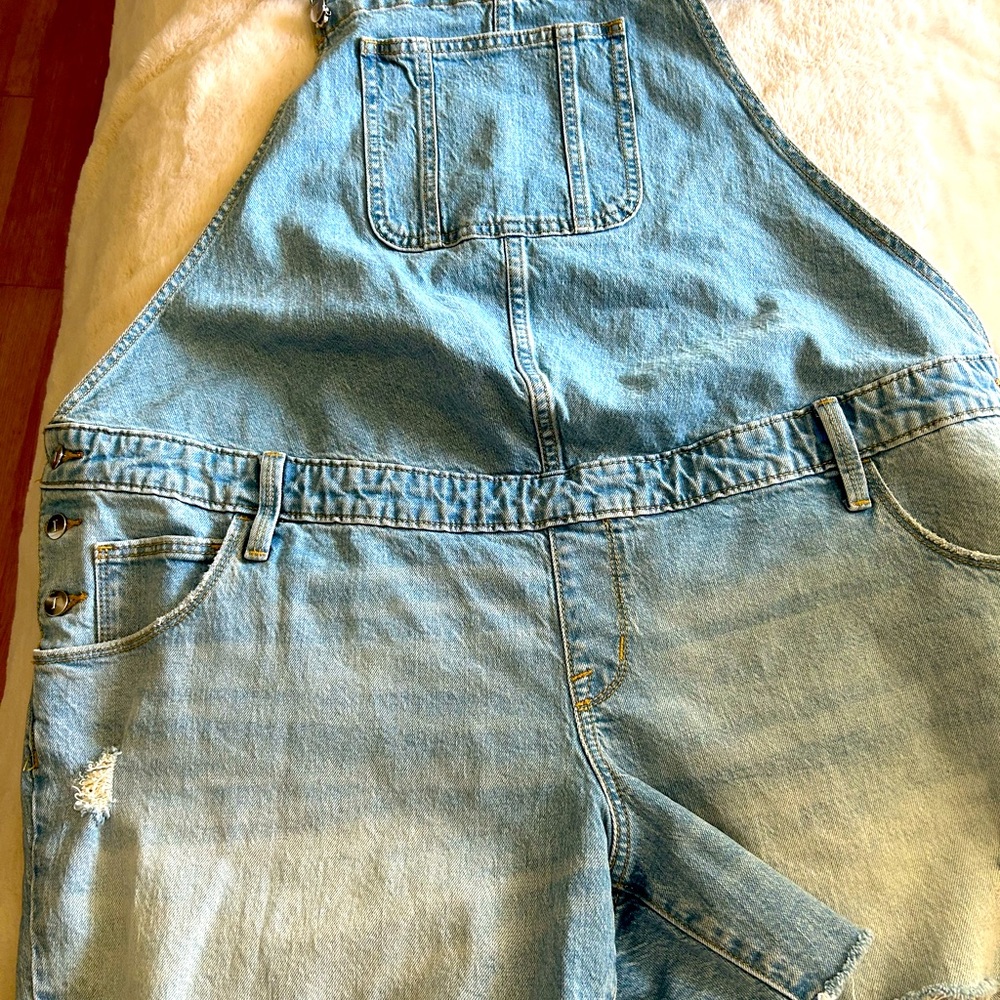 Short overall. Maternity  size 14 brand new with tag!